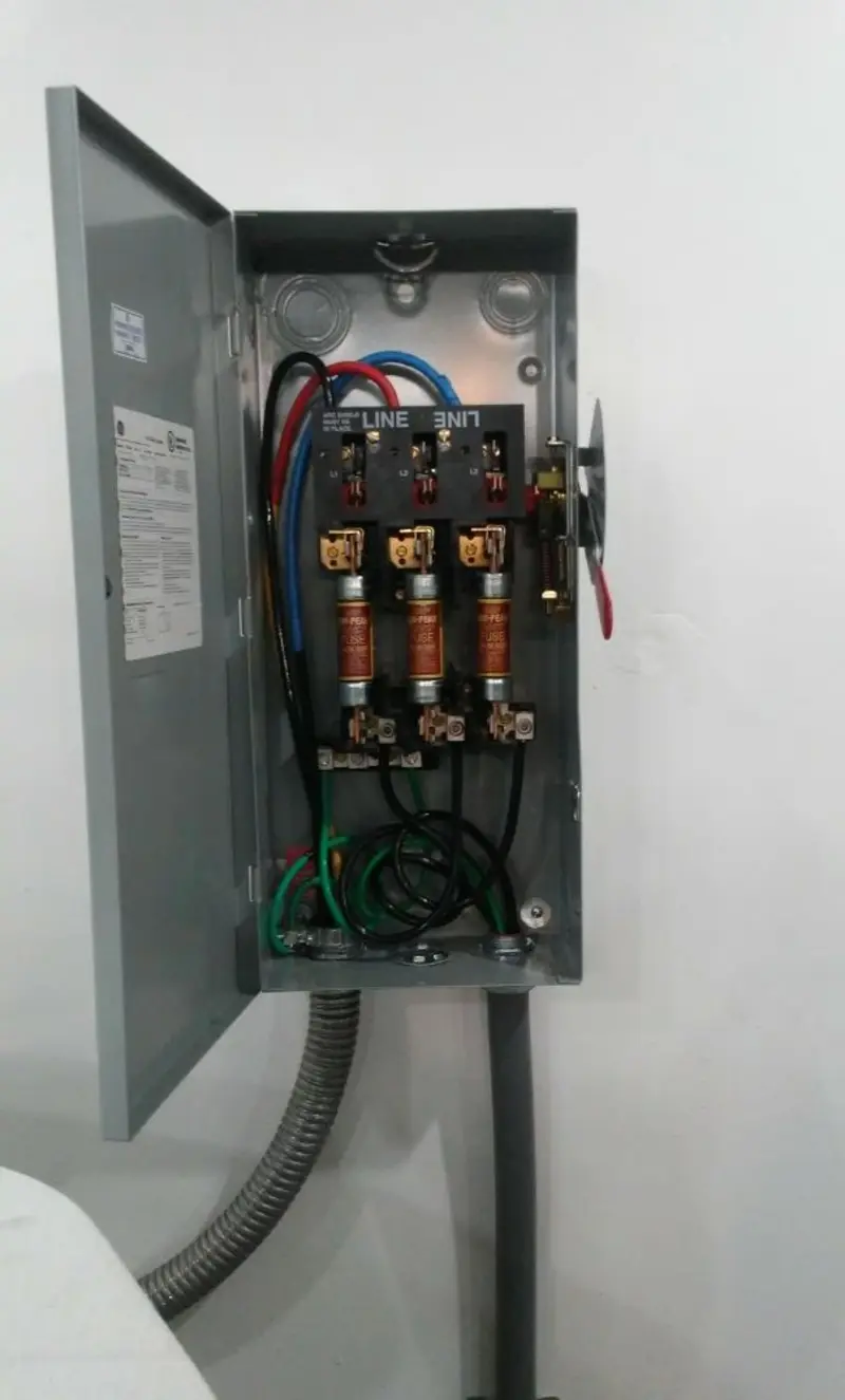 Three-phase disconnect switch installed for Smoke Detector Installation in Missoula